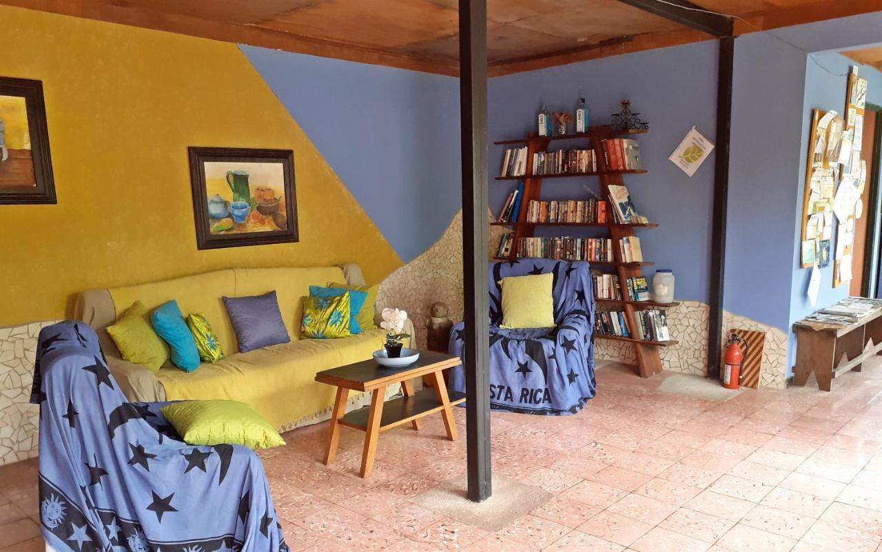 Montana Linda Guest House Orosí 外观 照片