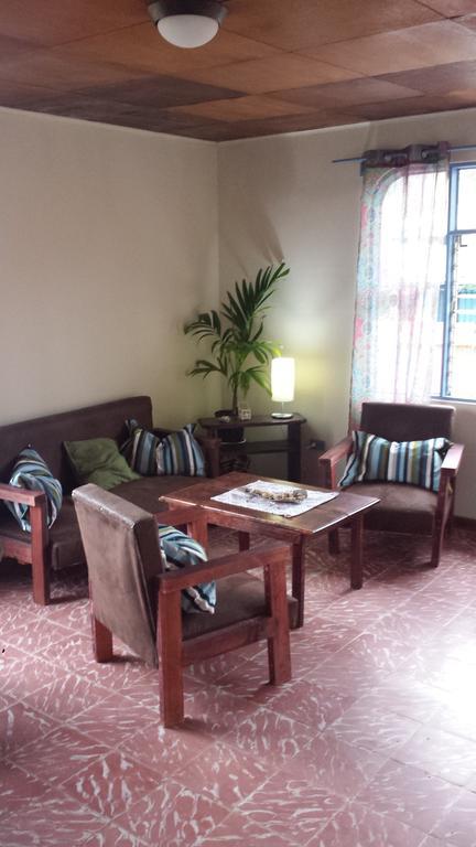 Montana Linda Guest House Orosí 外观 照片